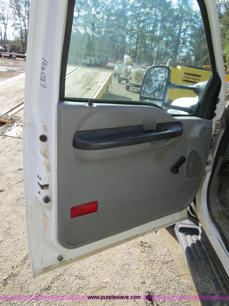 image for item B4647 2007 Ford F550 XL Super Duty service truck