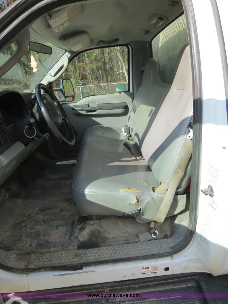 image for item B4647 2007 Ford F550 XL Super Duty service truck