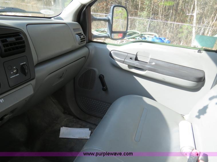 image for item B4647 2007 Ford F550 XL Super Duty service truck