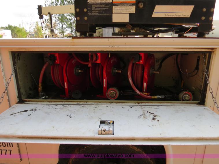 image for item B4647 2007 Ford F550 XL Super Duty service truck