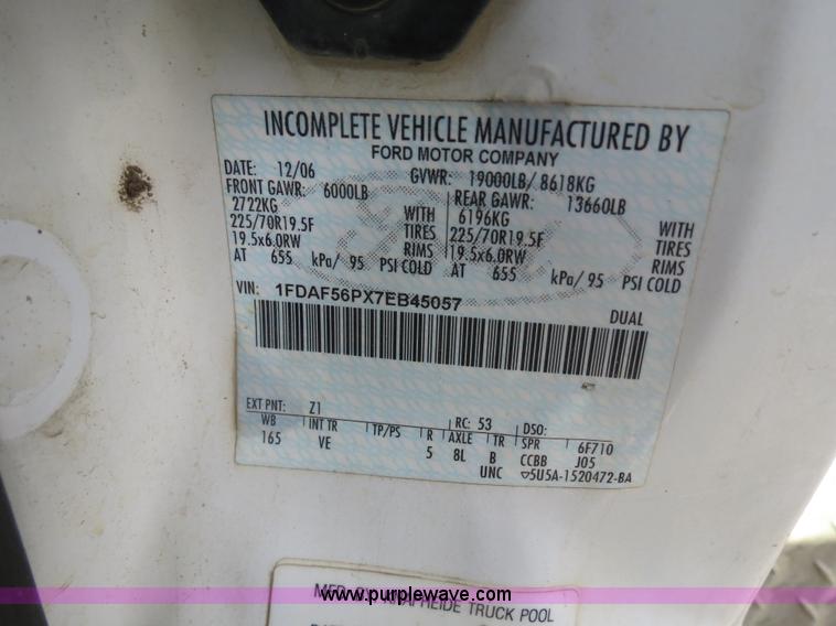 image for item B4647 2007 Ford F550 XL Super Duty service truck