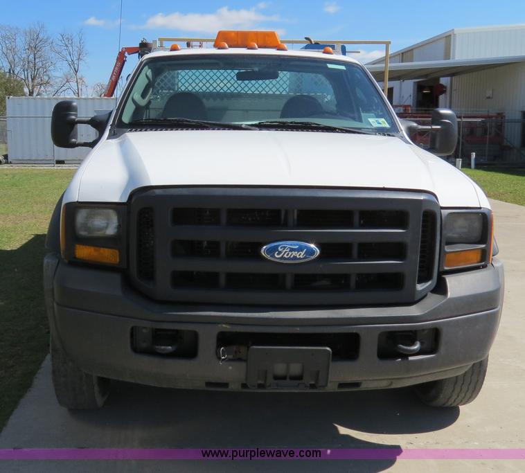 image for item B4648 2007 Ford F550 XL Super Duty service truck