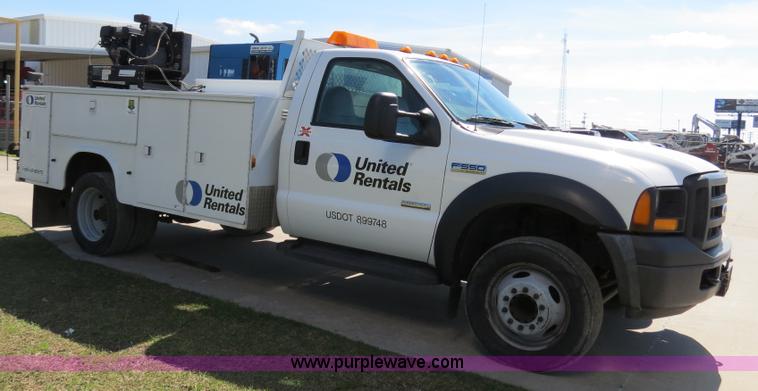 image for item B4648 2007 Ford F550 XL Super Duty service truck