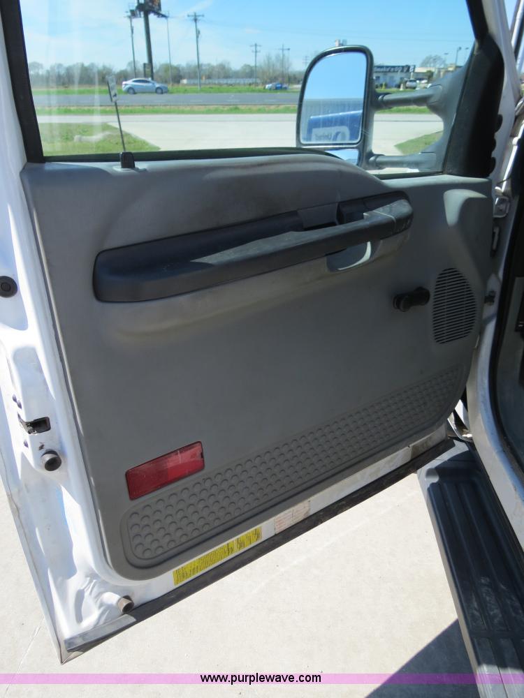 image for item B4648 2007 Ford F550 XL Super Duty service truck