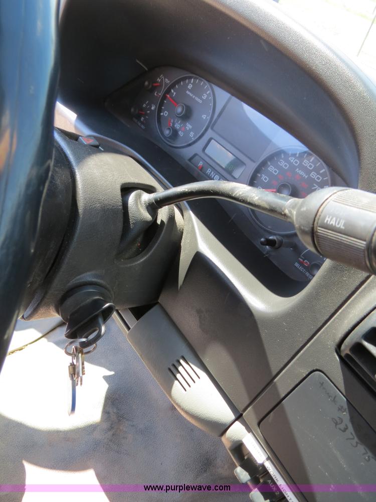 image for item B4648 2007 Ford F550 XL Super Duty service truck