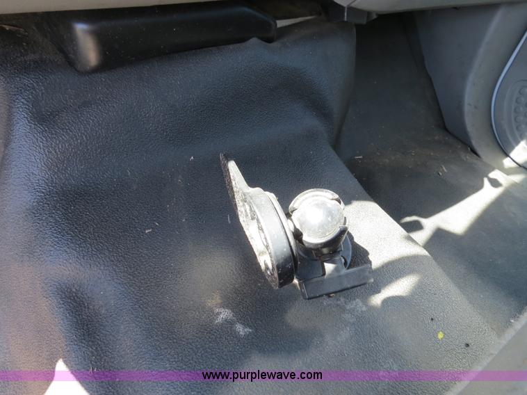 image for item B4648 2007 Ford F550 XL Super Duty service truck