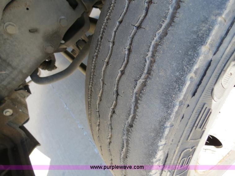 image for item B4648 2007 Ford F550 XL Super Duty service truck