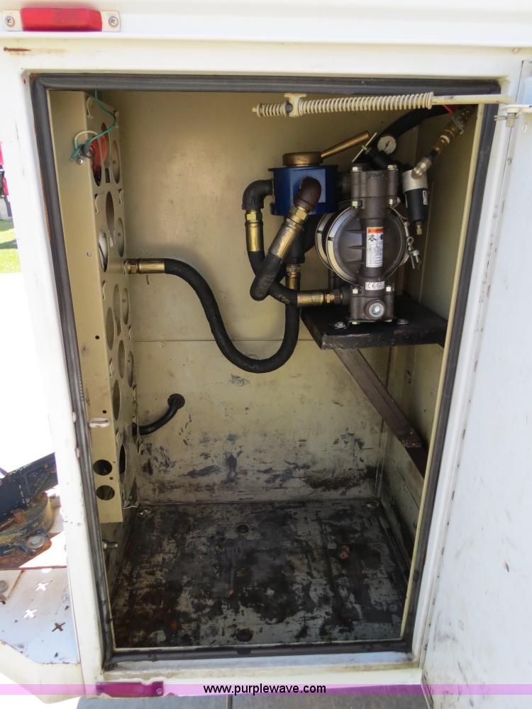 image for item B4648 2007 Ford F550 XL Super Duty service truck