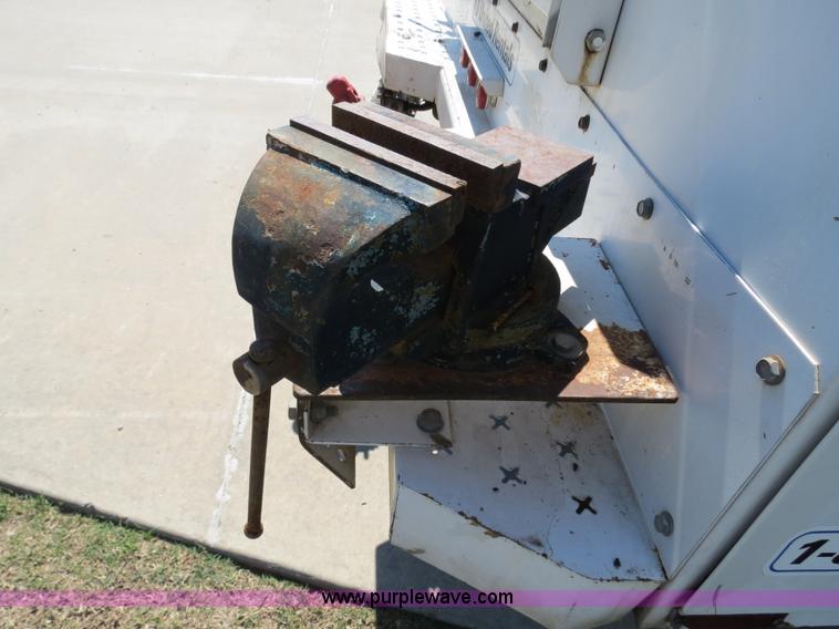 image for item B4648 2007 Ford F550 XL Super Duty service truck