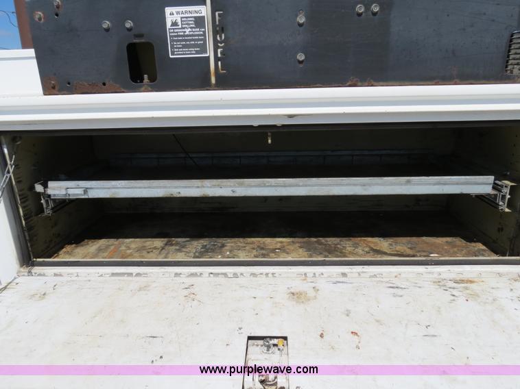 image for item B4648 2007 Ford F550 XL Super Duty service truck