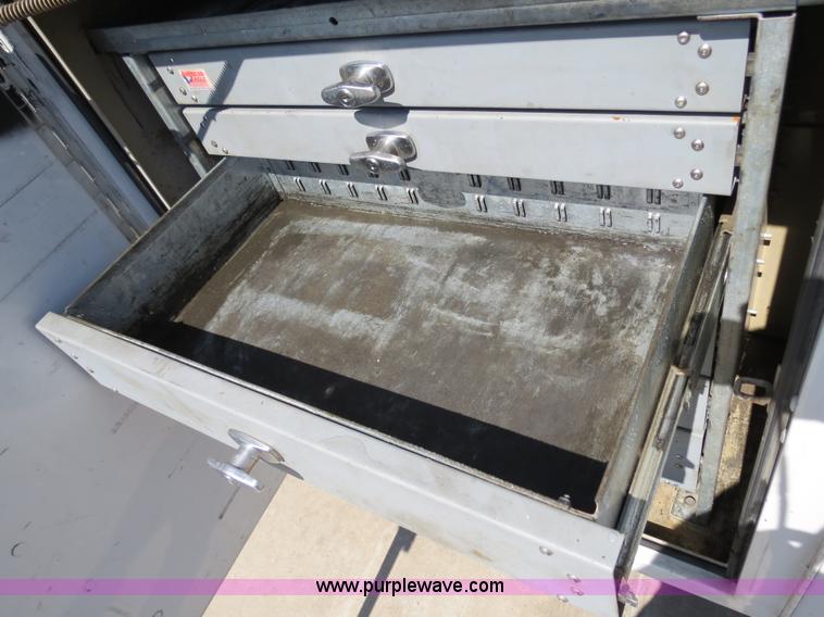 image for item B4648 2007 Ford F550 XL Super Duty service truck