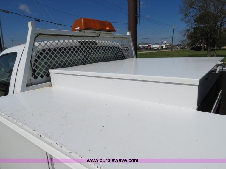 image for item B4648 2007 Ford F550 XL Super Duty service truck