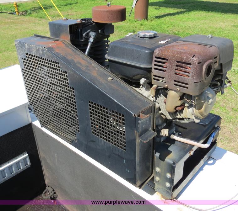 image for item B4648 2007 Ford F550 XL Super Duty service truck