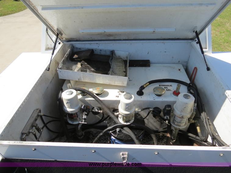 image for item B4648 2007 Ford F550 XL Super Duty service truck