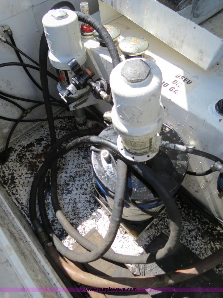 image for item B4648 2007 Ford F550 XL Super Duty service truck