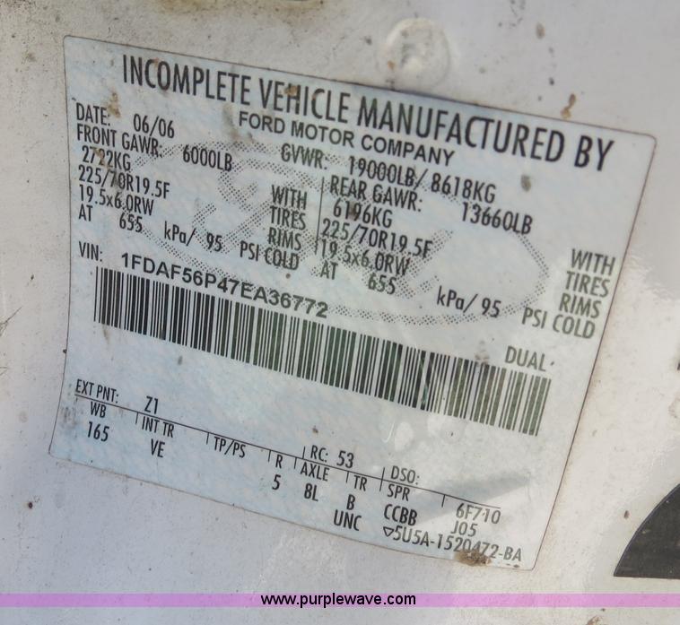 image for item B4648 2007 Ford F550 XL Super Duty service truck