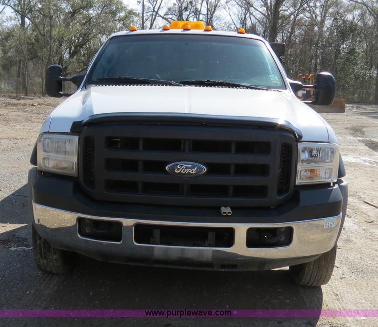 image for item B4649 2006 Ford F550 XL Super Duty service truck