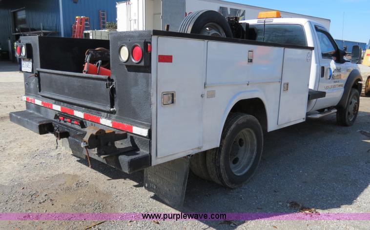 image for item B4649 2006 Ford F550 XL Super Duty service truck