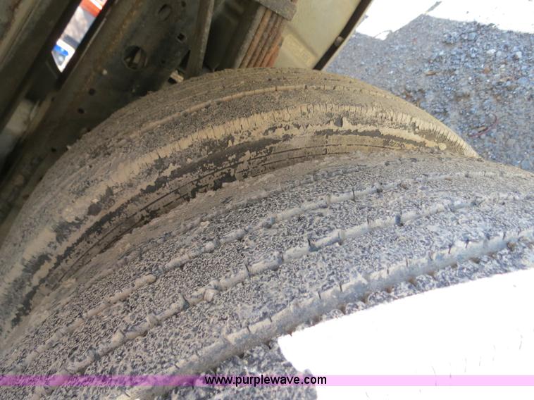 image for item B4649 2006 Ford F550 XL Super Duty service truck