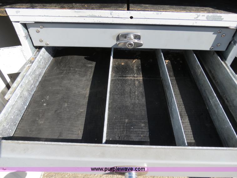 image for item B4649 2006 Ford F550 XL Super Duty service truck