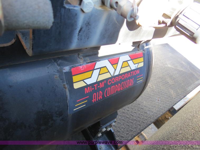 image for item B4649 2006 Ford F550 XL Super Duty service truck