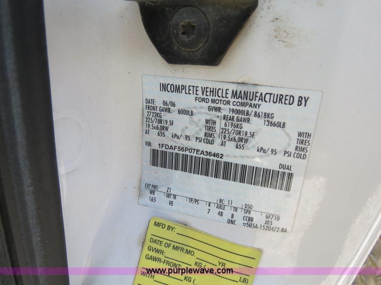 image for item B4650 2007 Ford F550 XL Super Duty service truck