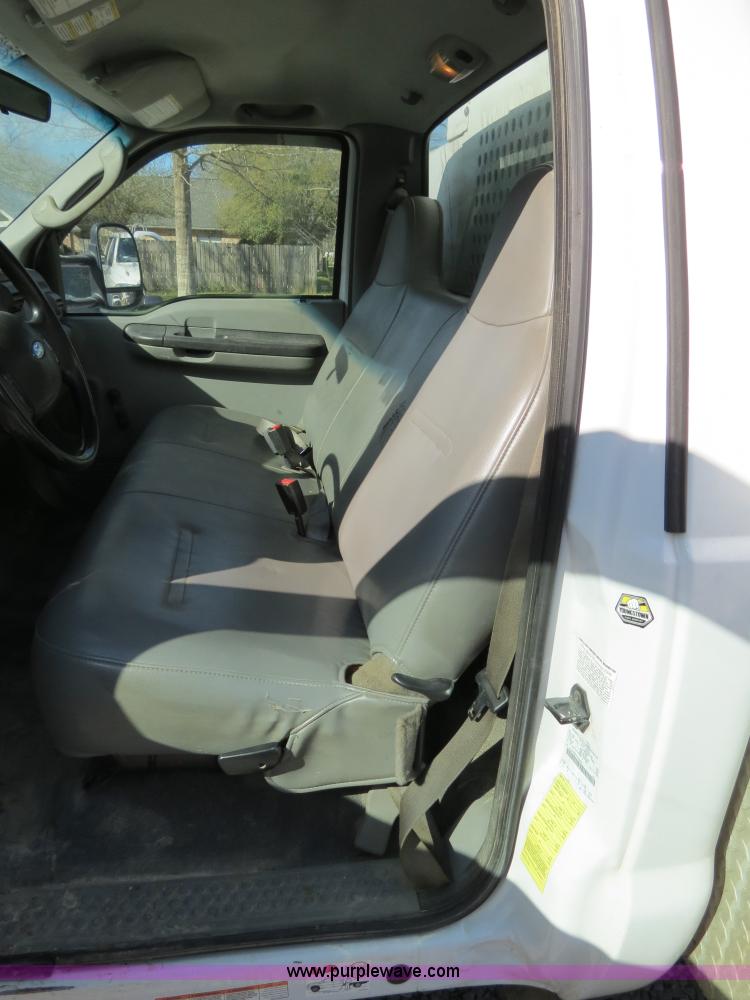 image for item B4650 2007 Ford F550 XL Super Duty service truck