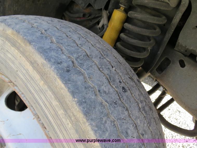 image for item B4650 2007 Ford F550 XL Super Duty service truck