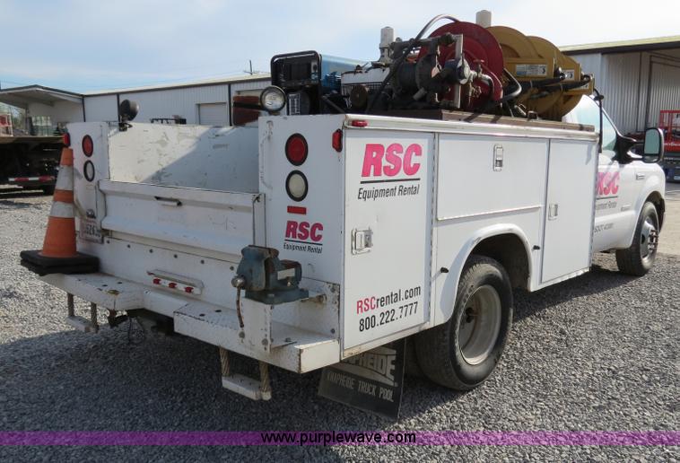 image for item B4651 2005 Ford F350 XL Super Duty service truck