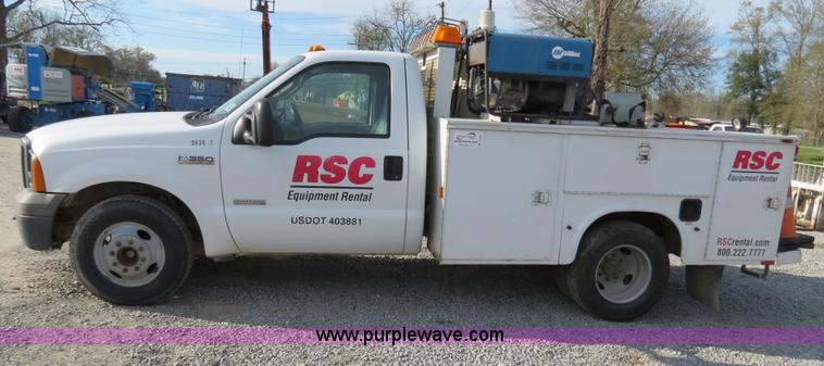 image for item B4651 2005 Ford F350 XL Super Duty service truck
