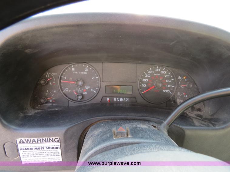 image for item B4651 2005 Ford F350 XL Super Duty service truck