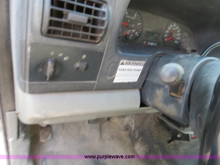 image for item B4651 2005 Ford F350 XL Super Duty service truck