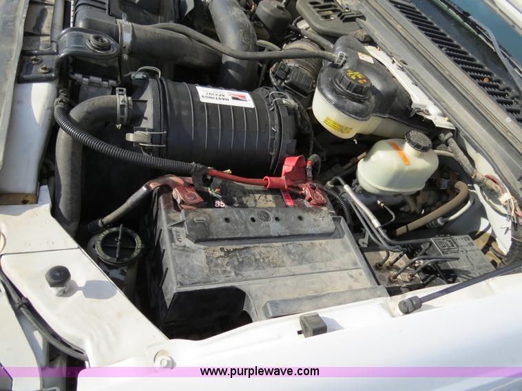 image for item B4651 2005 Ford F350 XL Super Duty service truck