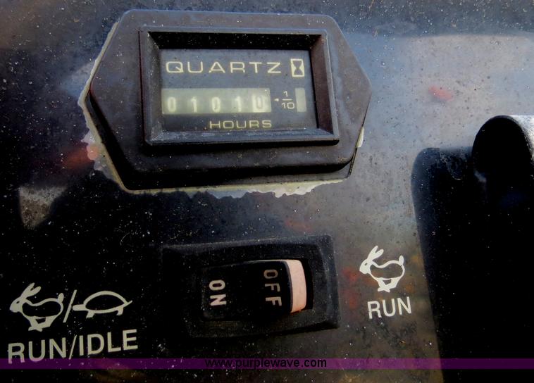 image for item B4651 2005 Ford F350 XL Super Duty service truck