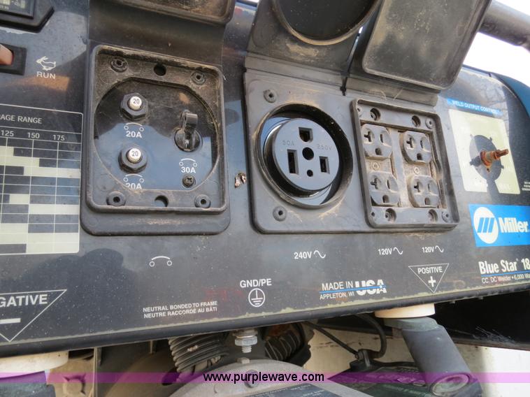 image for item B4651 2005 Ford F350 XL Super Duty service truck