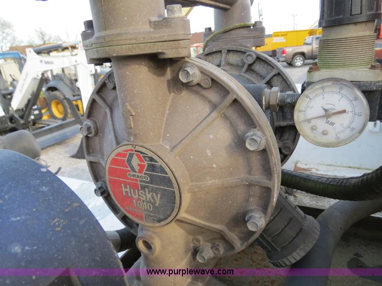 image for item B4651 2005 Ford F350 XL Super Duty service truck