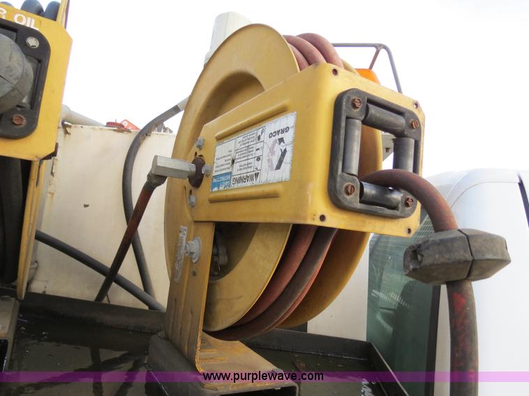 image for item B4651 2005 Ford F350 XL Super Duty service truck