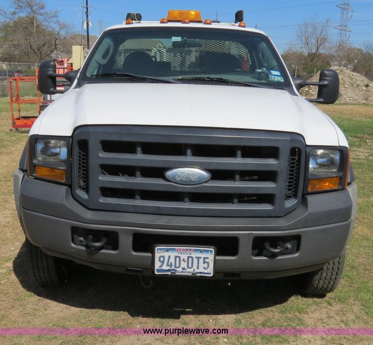 image for item B4652 2007 Ford F550 XL Super Duty service truck