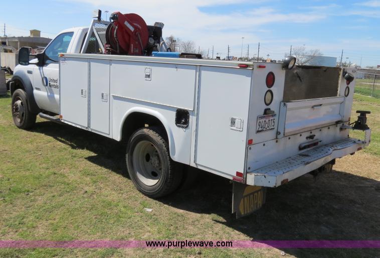 image for item B4652 2007 Ford F550 XL Super Duty service truck