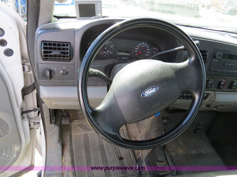 image for item B4652 2007 Ford F550 XL Super Duty service truck