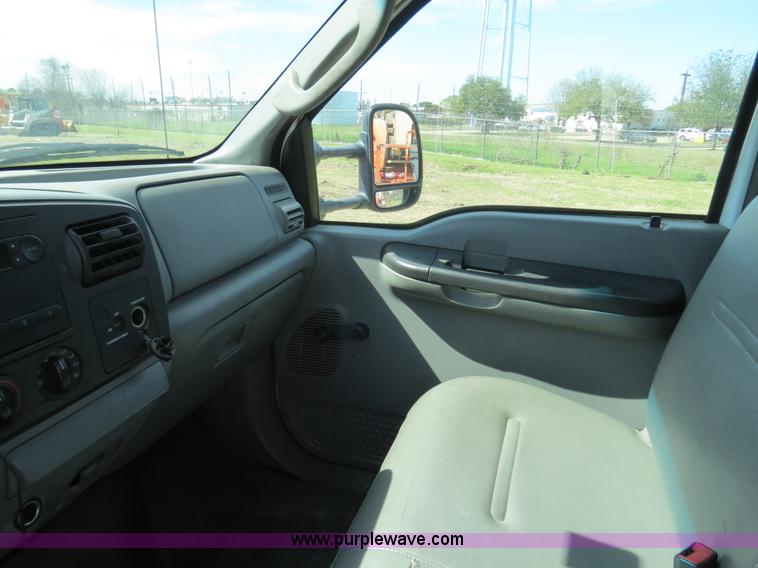 image for item B4652 2007 Ford F550 XL Super Duty service truck