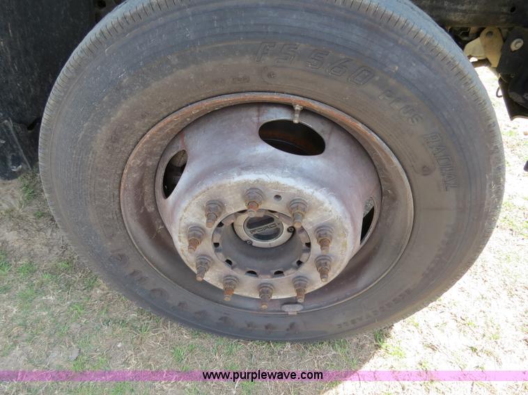 image for item B4652 2007 Ford F550 XL Super Duty service truck