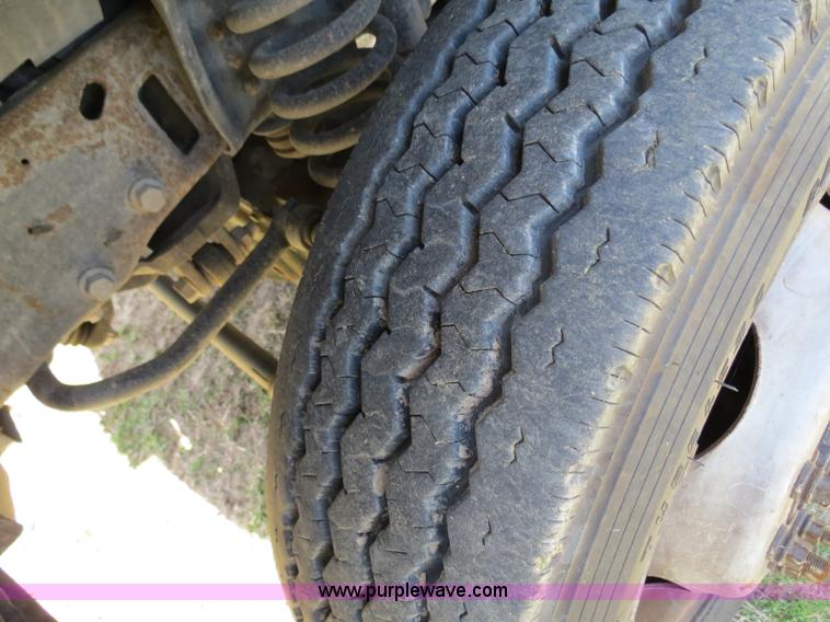 image for item B4652 2007 Ford F550 XL Super Duty service truck