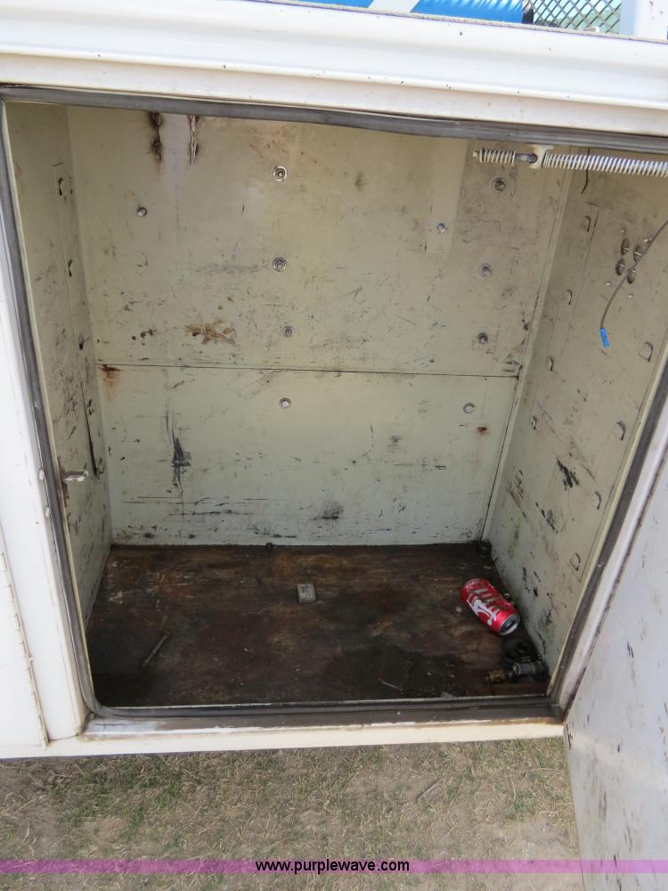 image for item B4652 2007 Ford F550 XL Super Duty service truck