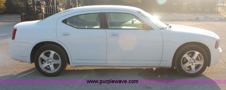 image for item E2909 2008 Dodge Charger SXT