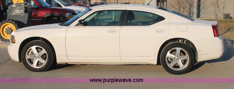 image for item E2909 2008 Dodge Charger SXT