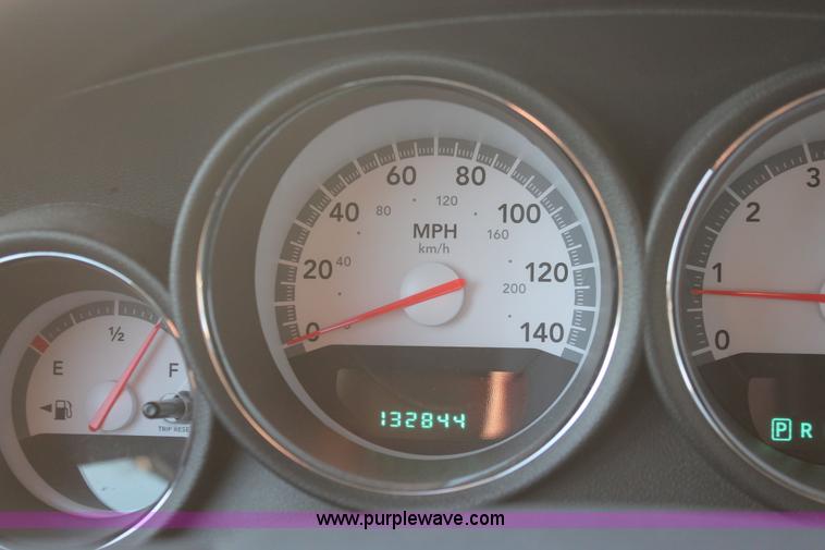 image for item E2909 2008 Dodge Charger SXT