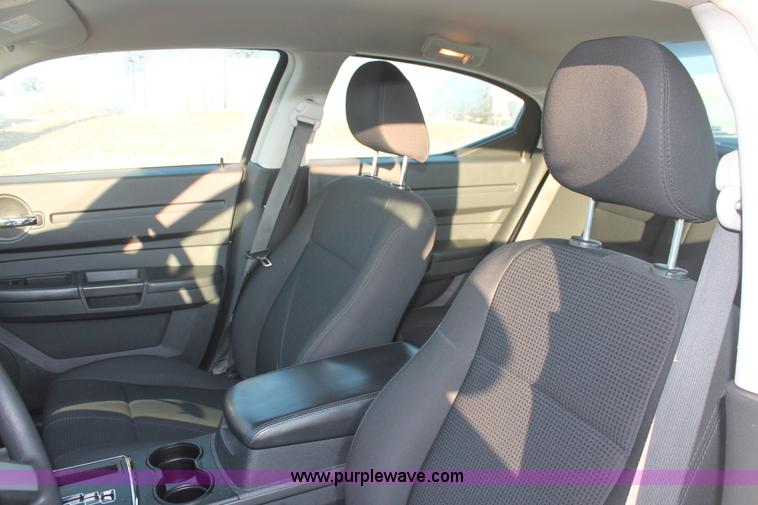 image for item E2909 2008 Dodge Charger SXT