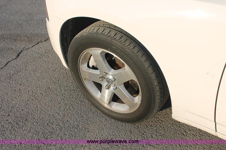 image for item E2909 2008 Dodge Charger SXT