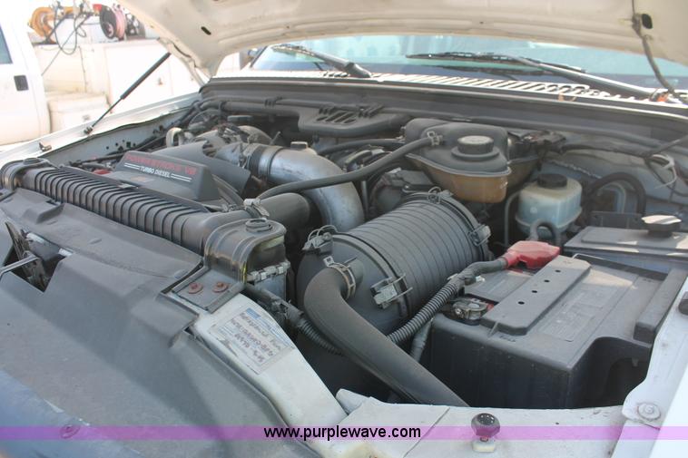 image for item E2911 2004 Ford F250 Super Duty XL SuperCab pickup truck